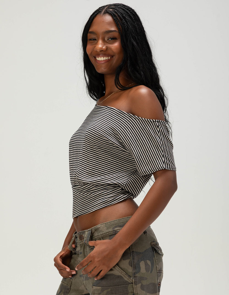 FULL TILT Womens Off The Shoulder Banded Bottom Top image number 2