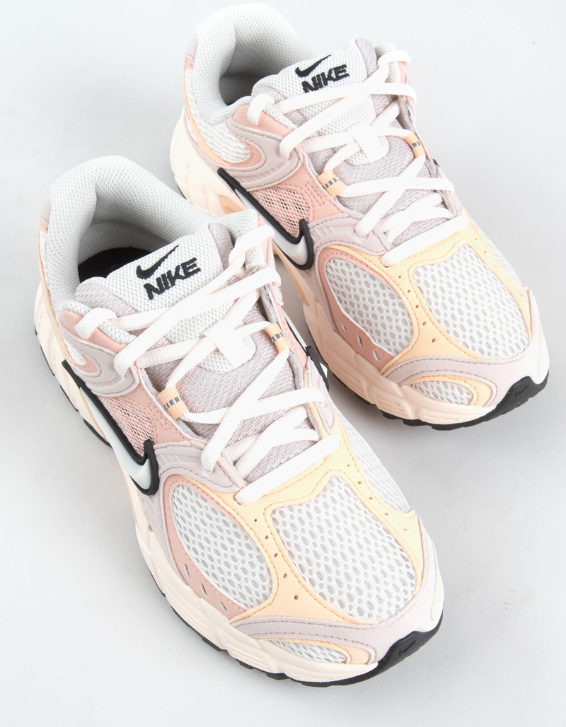 NIKE V5 RNR Womens Shoes image number 5