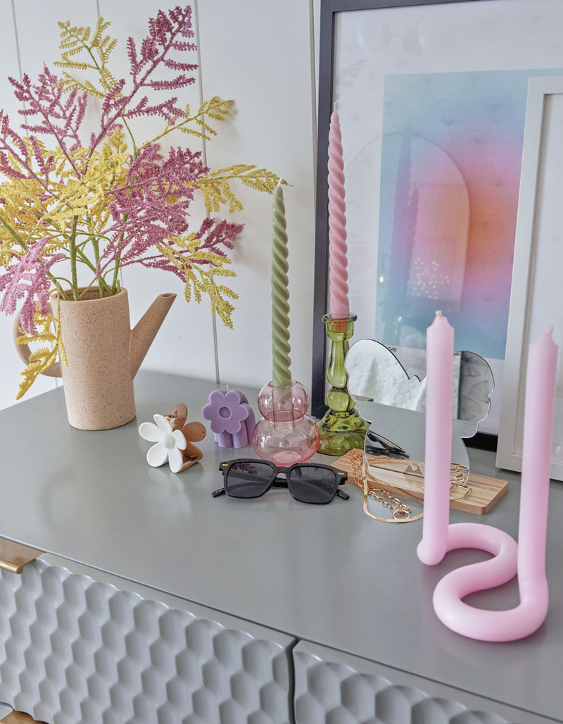 54 CELSIUS Twist Two-Wick Candle image number 1