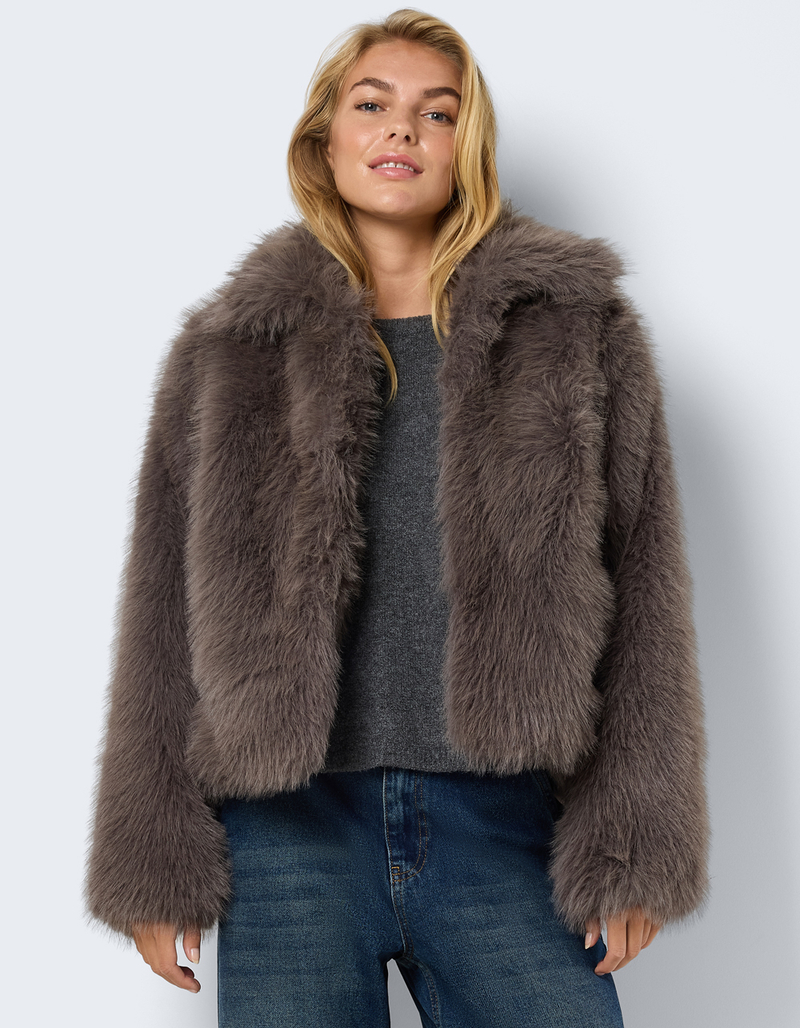 NOISY MAY Evie Womens Faux Fur Jacket image number 0