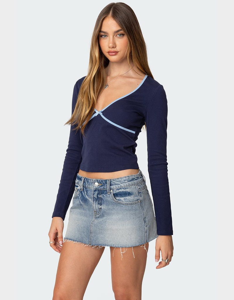 EDIKTED Corie Contrast V-Neck Top image number 3