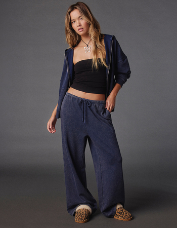TILLYS Womens Wide Leg Sweatpants Primary Image