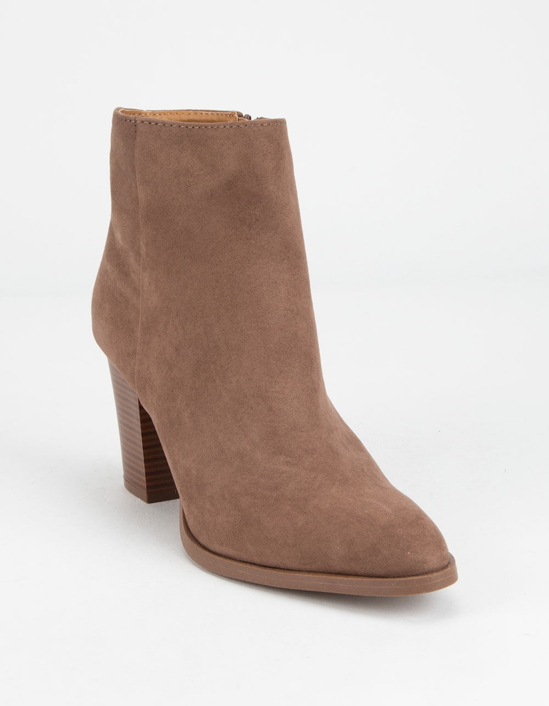 QUPID Clean Taupe Womens Booties image number 0