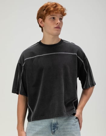 RSQ Mens Seamed Baggy Crop Tee Primary Image