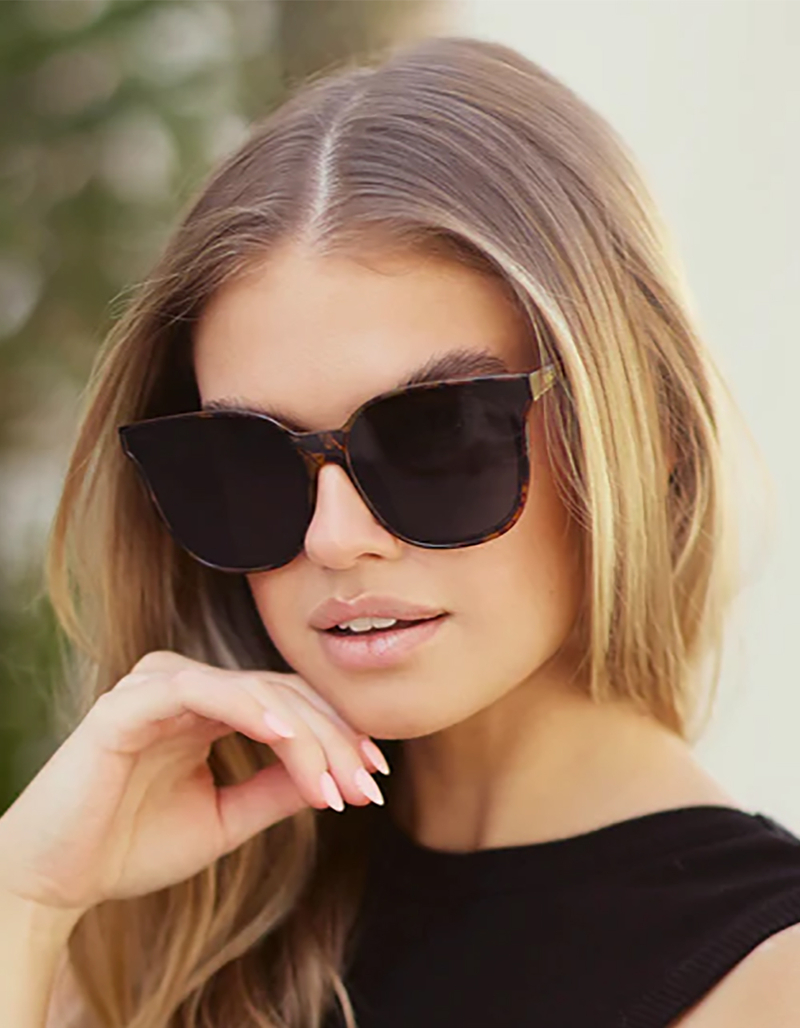 WMP EYEWEAR Lucy Polarized Sunglasses image number 4