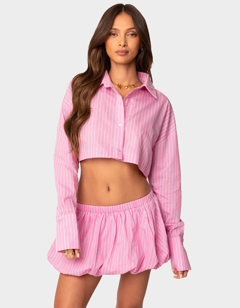 EDIKTED Hila Pinstripe Cropped Button Up Shirt image number 0