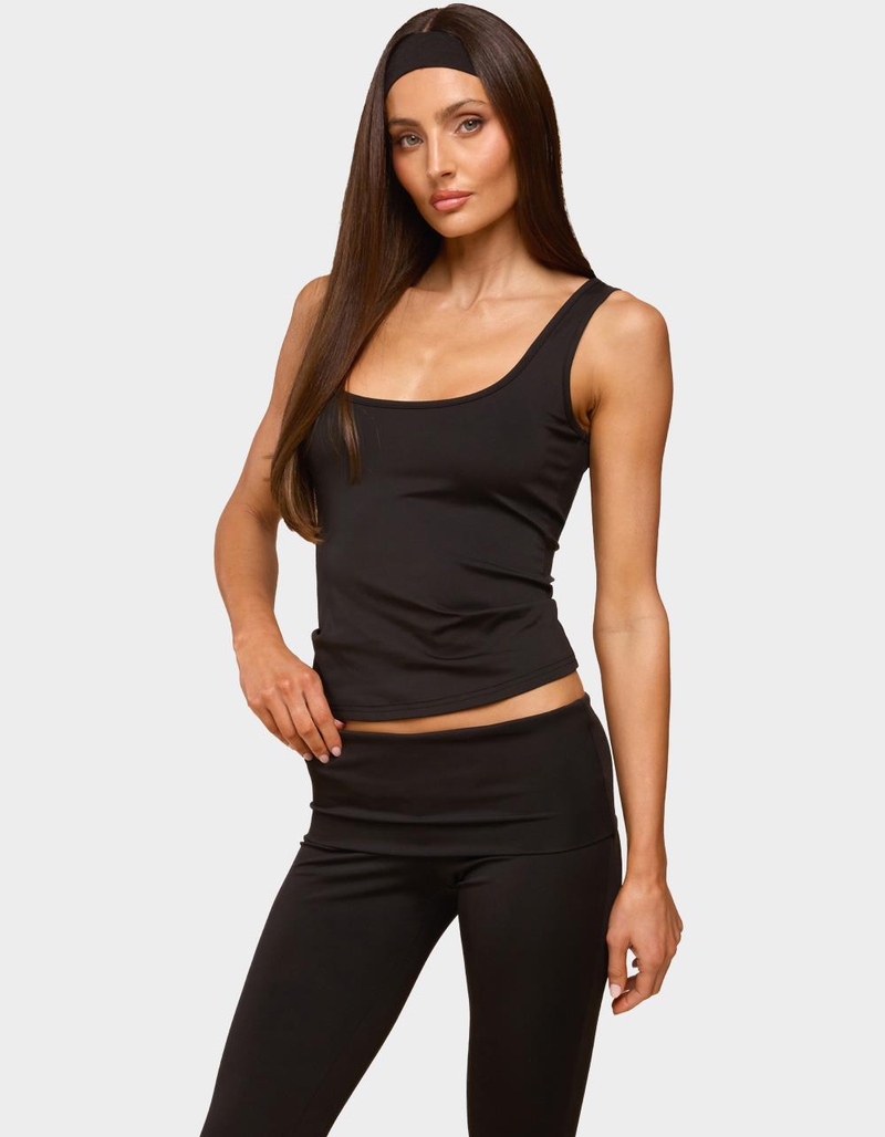 EDIKTED Kiarra Scoop Neck Tank Top image number 1