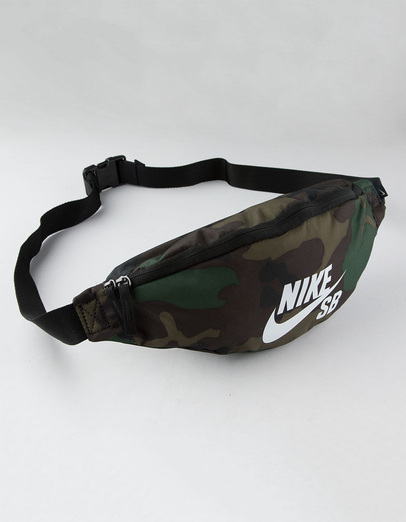 NIKE SB Heritage Camo Fanny Pack image number 0