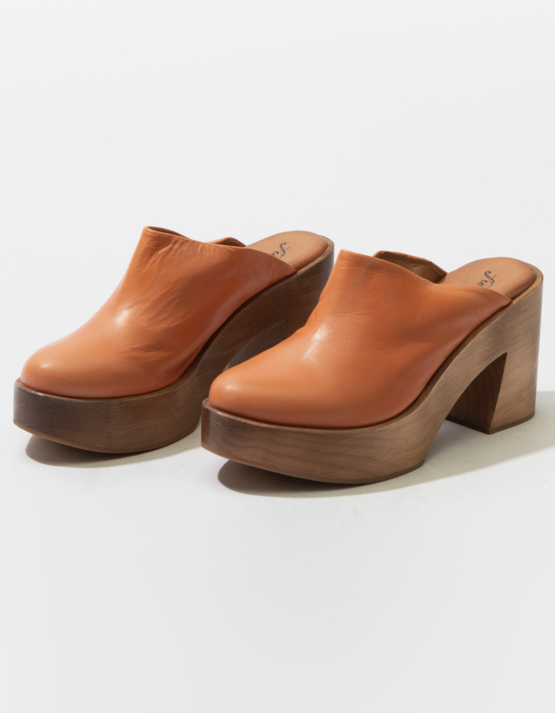 FREE PEOPLE Suki Womens Platform Clogs image number 0