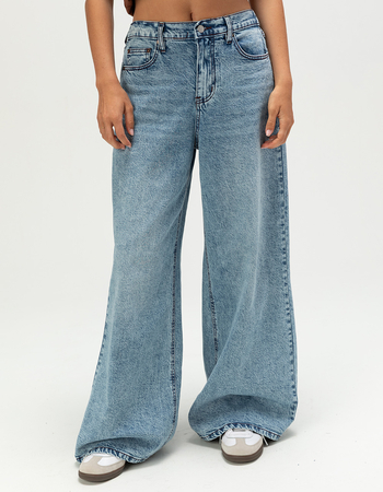 RSQ Womens Low Rise Elastic Waistband Extreme Baggy Jeans Alternative Image
