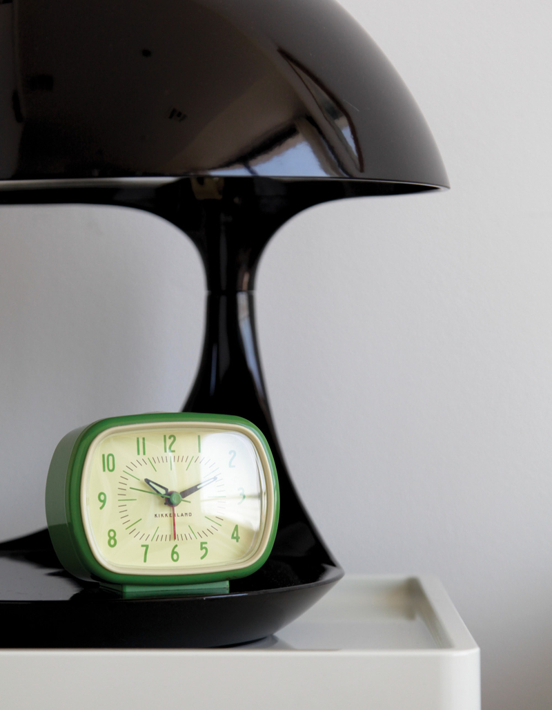 KIKKERLAND Retro Alarm Clock image number 2
