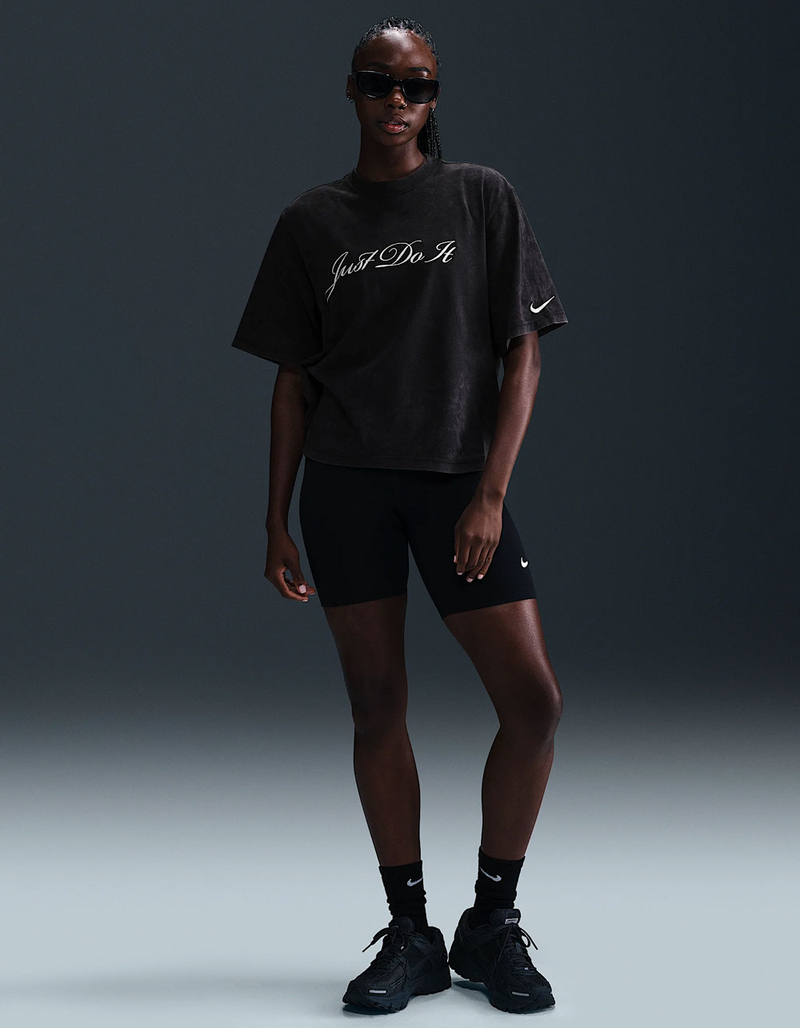 NIKE Sportswear Womens Boxy Tee image number 3