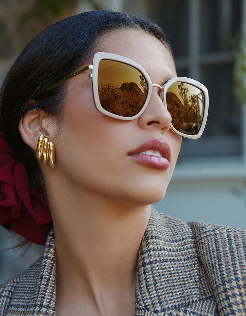 DIFF EYEWEAR Clarisse Polarized Sunglasses image number 4
