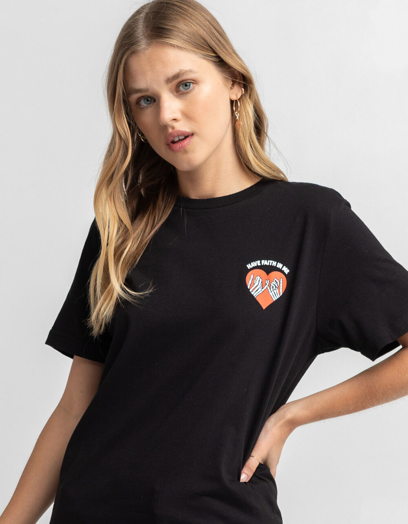 LAST CALL CO. Faith Womens Oversized Tee image number 1