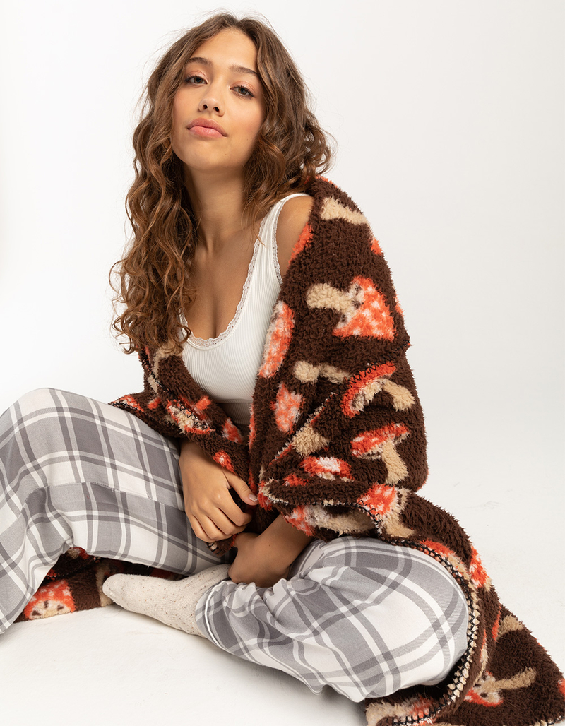 TILLYS HOME Printed Sherpa Blanket image number 1