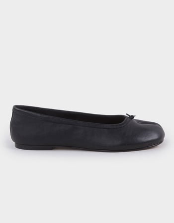 STEVE MADDEN Calico Tabi Womens Split Toe Ballet Flats Primary Image