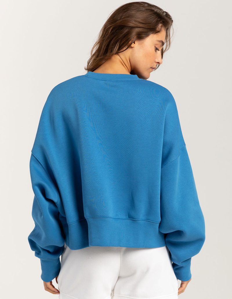 NIKE Sportswear Womens Oversized Crop Crewneck Sweatshirt image number 3