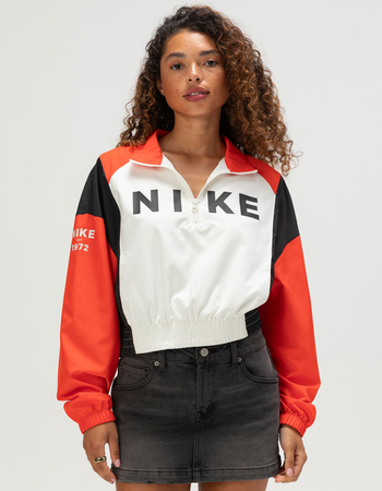 NIKE Sportswear Classic Womens Pullover Jacket Primary Image