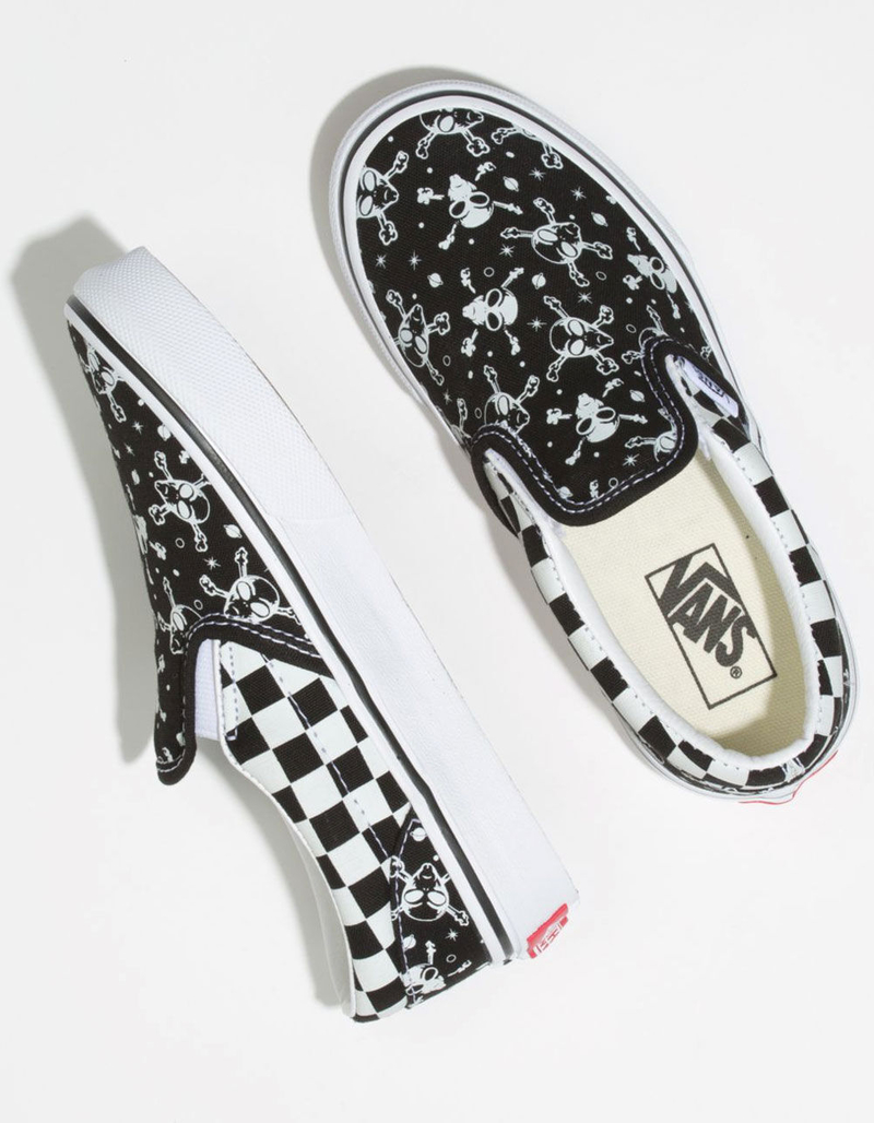 VANS Glow Alien Slip-On Black & True White Boys Shoes image number 2