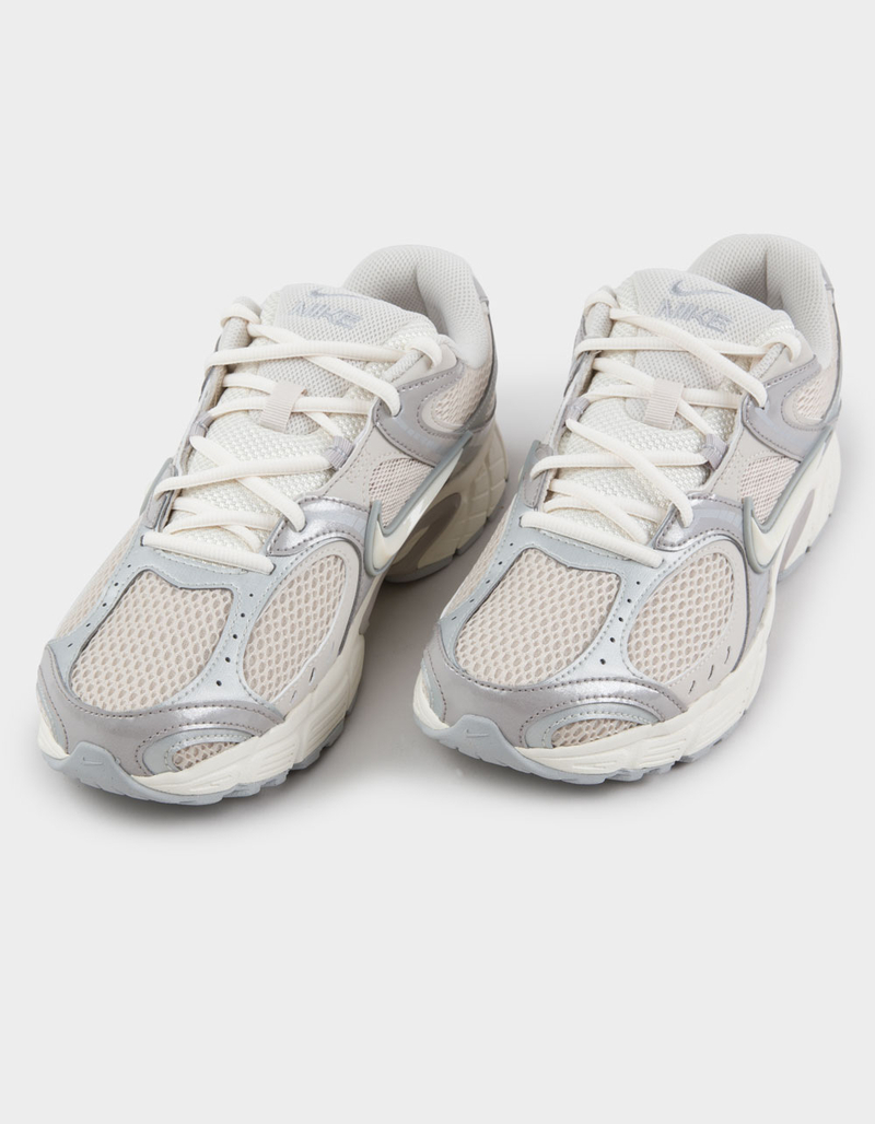 NIKE V5 RNR Mens Shoes image number 1