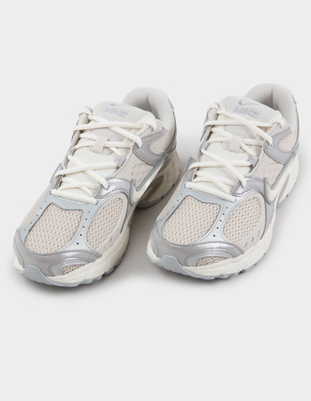 NIKE V5 RNR Mens Shoes Alternative Image