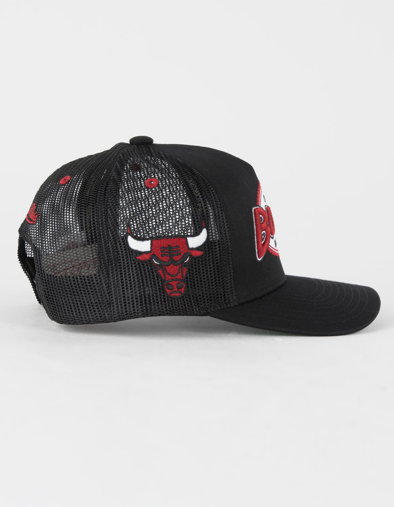MITCHELL & NESS Chicago Bulls NBA Team Mens Trucker Hat image number 2