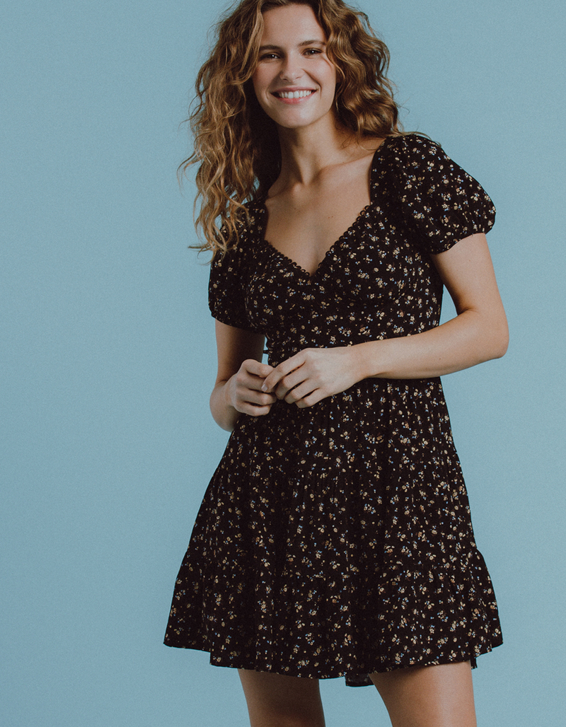 WEST OF MELROSE Ditsy Tiered Womens Dress image number 1