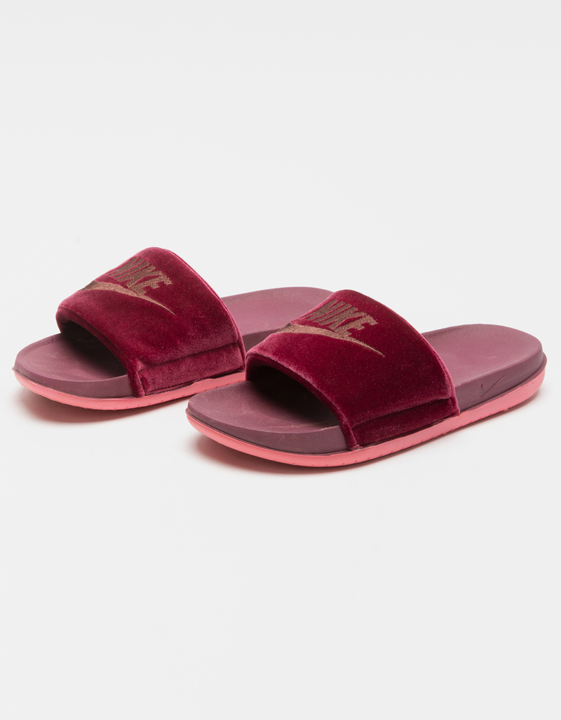 NIKE Offcourt Womens Velvet Slide Sandals image number 0