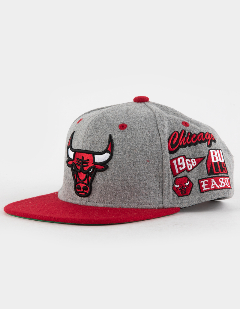 MITCHELL & NESS Chicago Bulls Mens Snapback Hat image number 0
