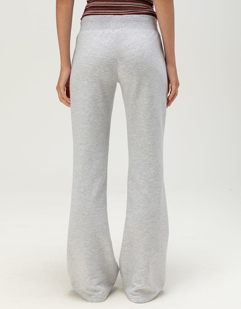 TILLYS Womens Bootcut Sweatpants image number 3