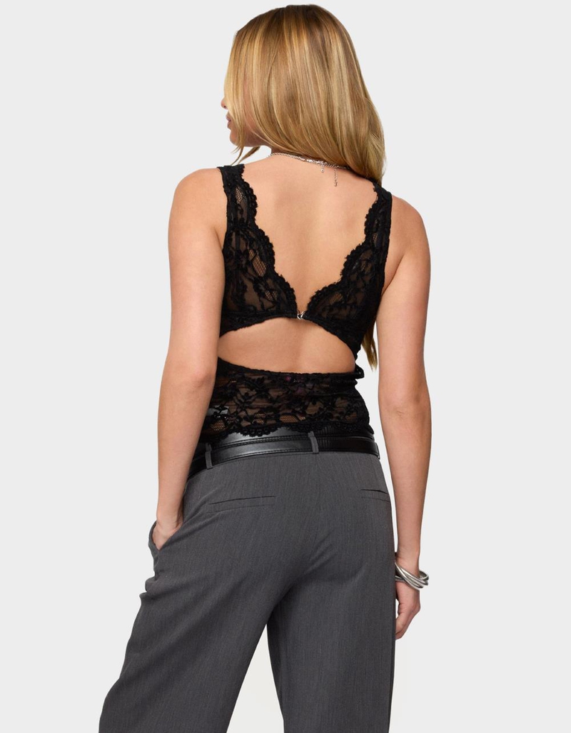 EDIKTED Araura Lace Velvet Floral Top image number 2