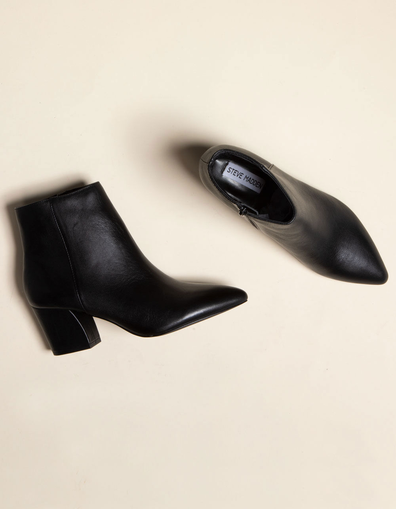 STEVE MADDEN Missie Black Womens Booties image number 1