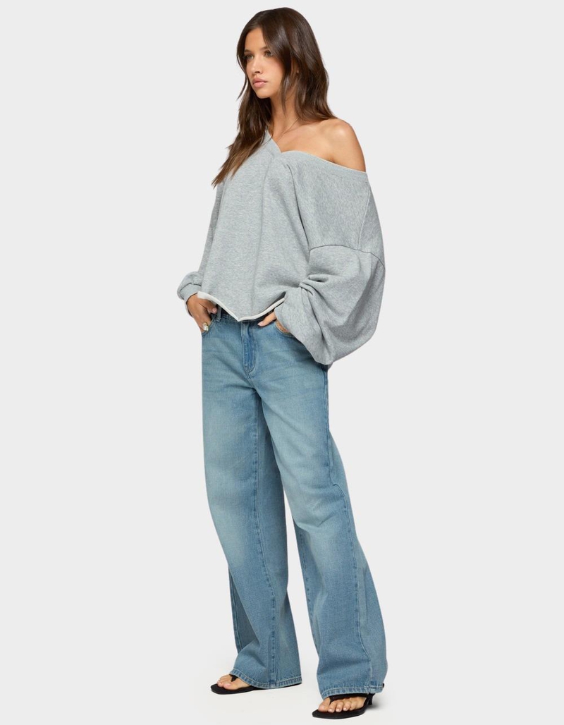 EDIKTED Winfred Oversized V-Neck Sweatshirt image number 3