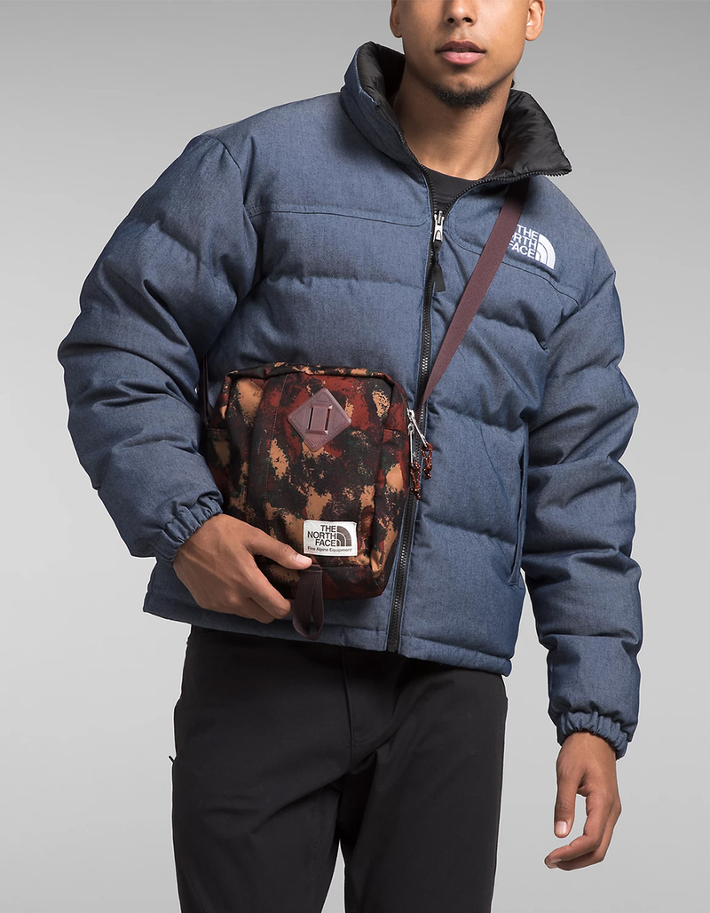 THE NORTH FACE Berkeley Crossbody Bag image number 3