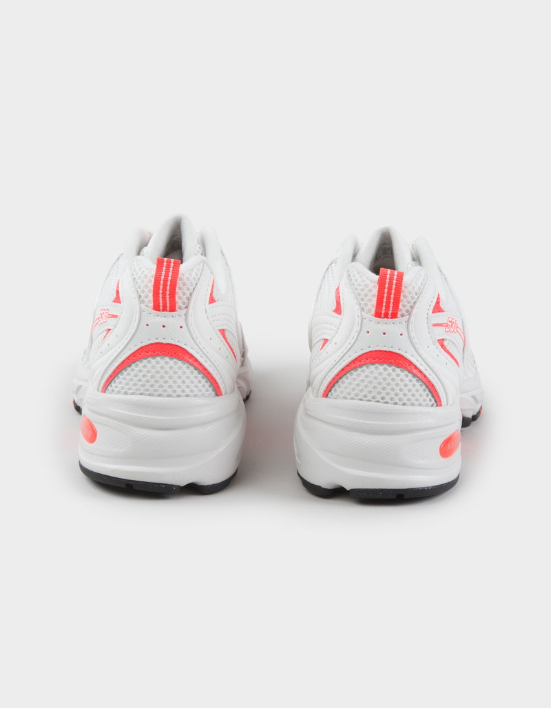 NEW BALANCE 530 Womens Shoes image number 3
