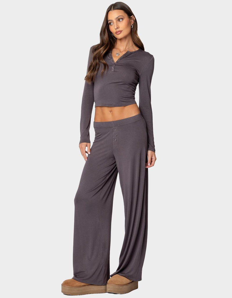 EDIKTED Kait Henley Top image number 3
