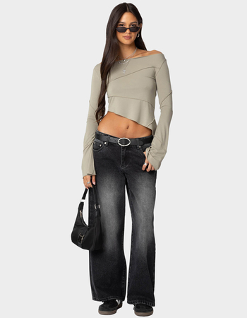 EDIKTED Petite Magda Low Rise Acid Wash Jeans Alternative Image