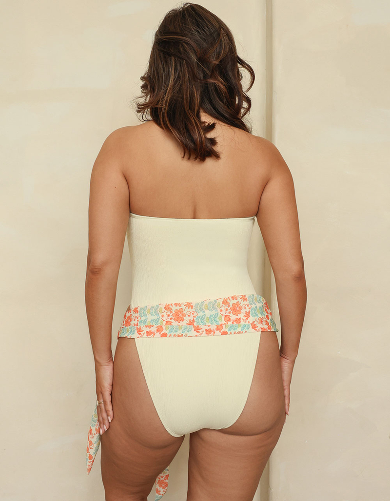 DIPPIN' DAISY'S Primavera One Piece Swimsuit image number 6