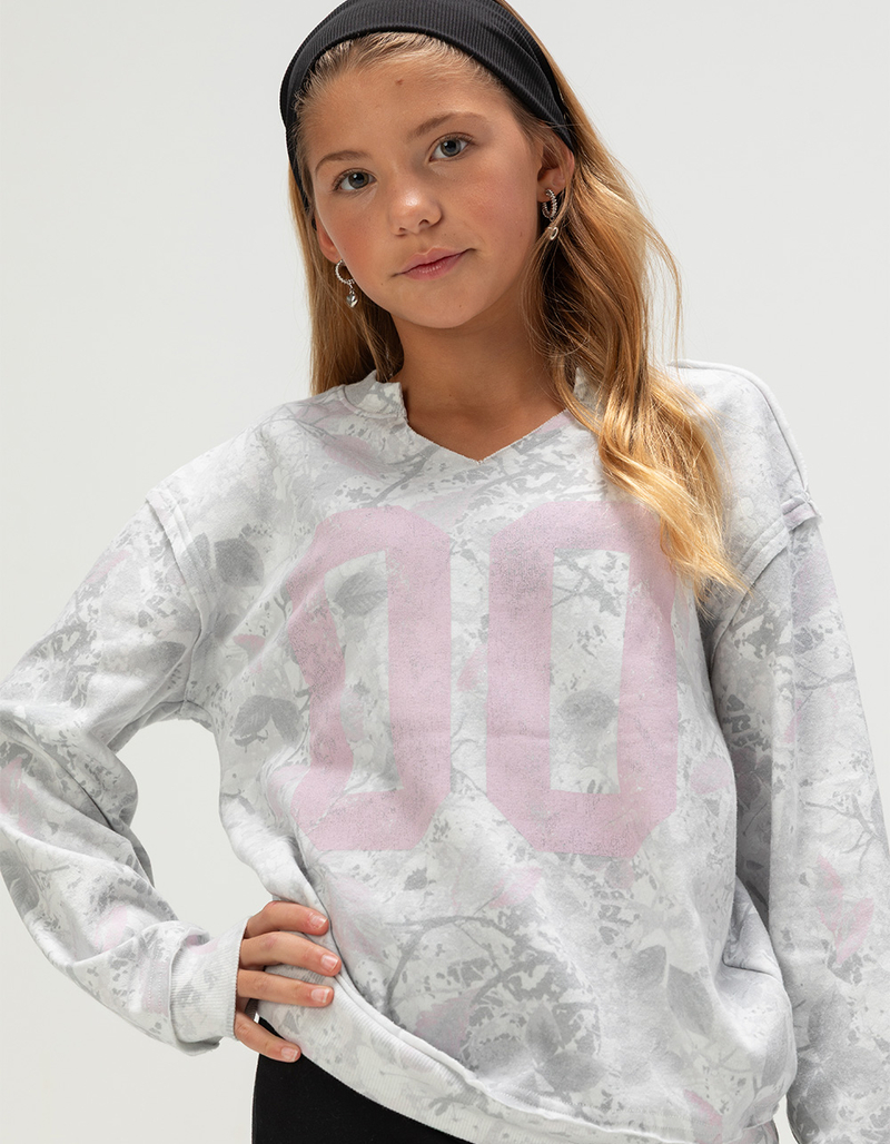 FULL TILT 00 Camo Girls Notch Crewneck Sweatshirt image number 3