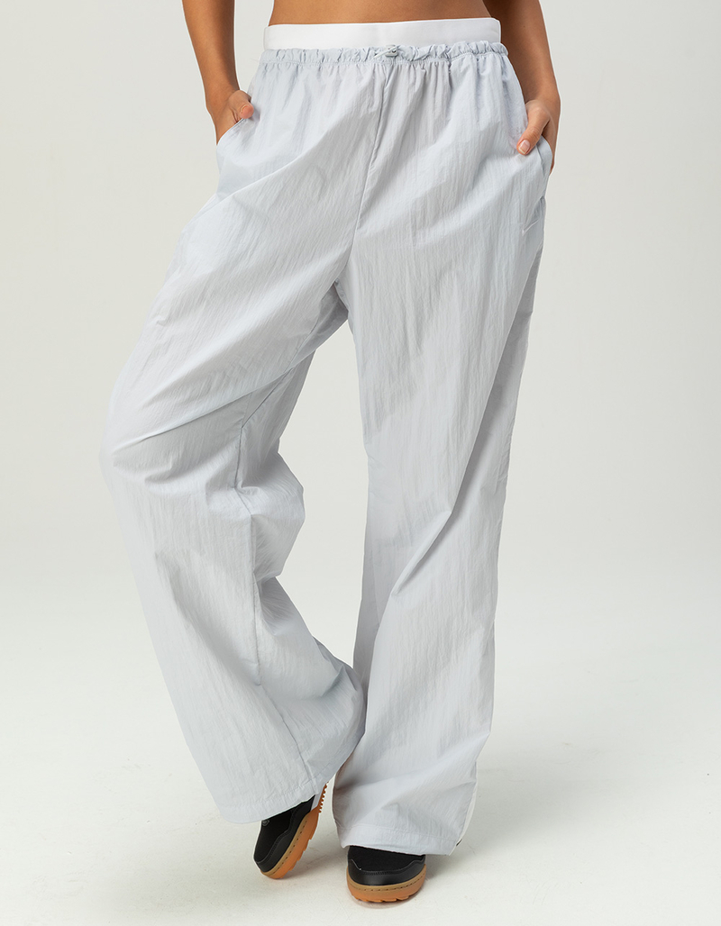 NIKE Sportswear Womens Loose High Waisted Parachute Pants image number 1