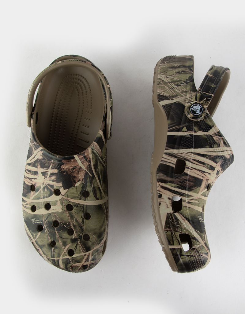 CROCS Classic Realtree Unisex Clogs image number 4