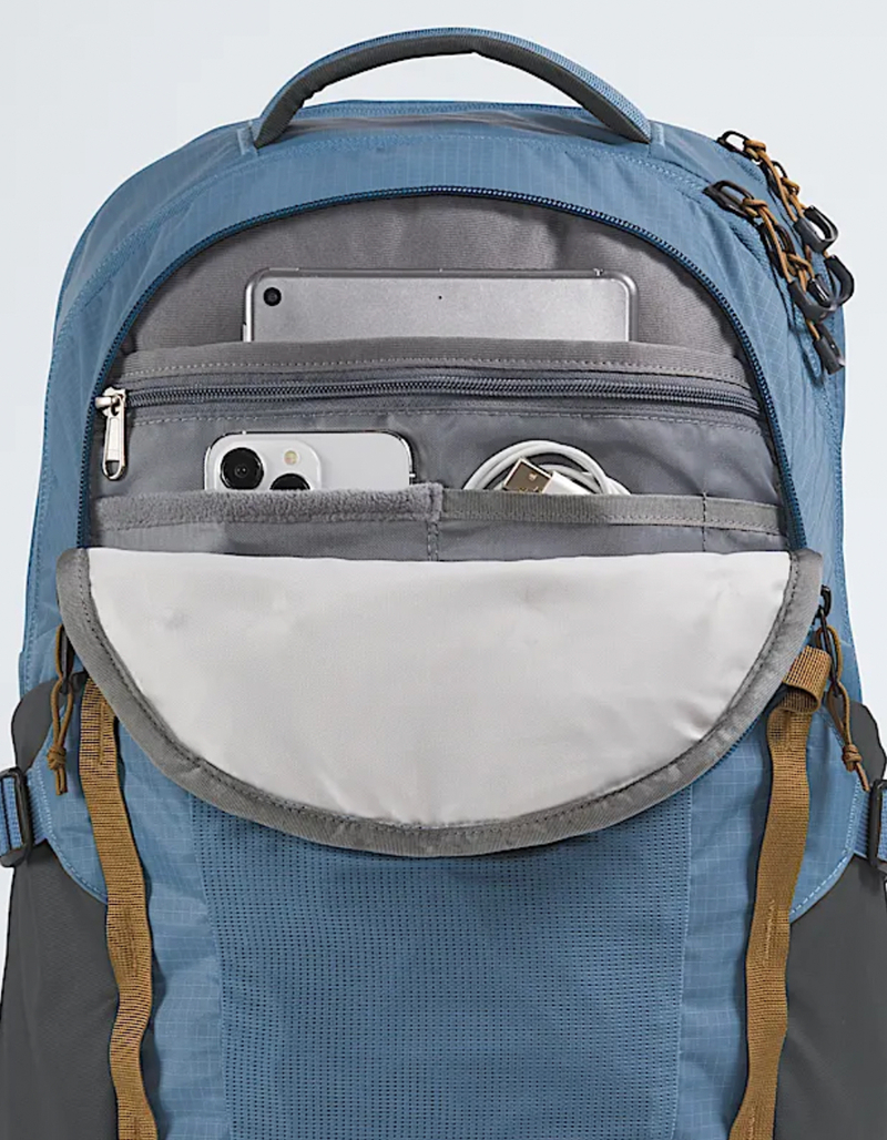 THE NORTH FACE Recon Backpack image number 4