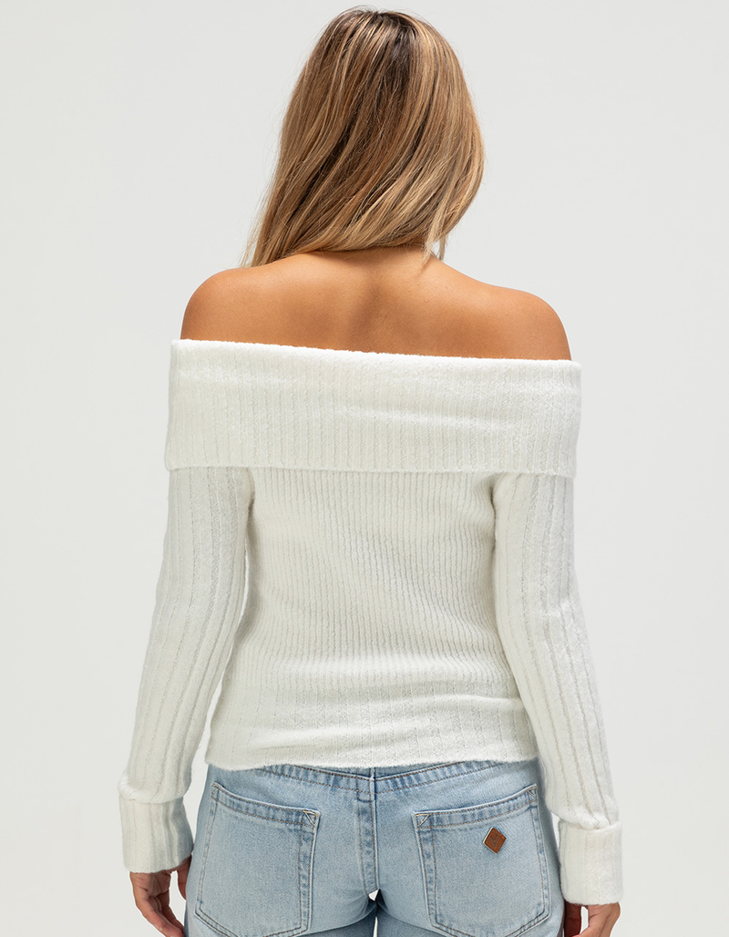 MADDEN GIRL Off The Shoulder Womens Sweater image number 3