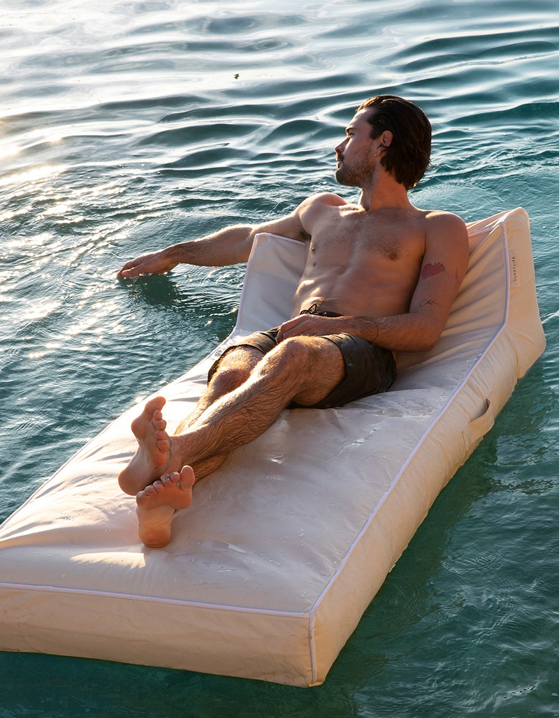 SUNNYLIFE Luxe Lie-On Lounger image number 5