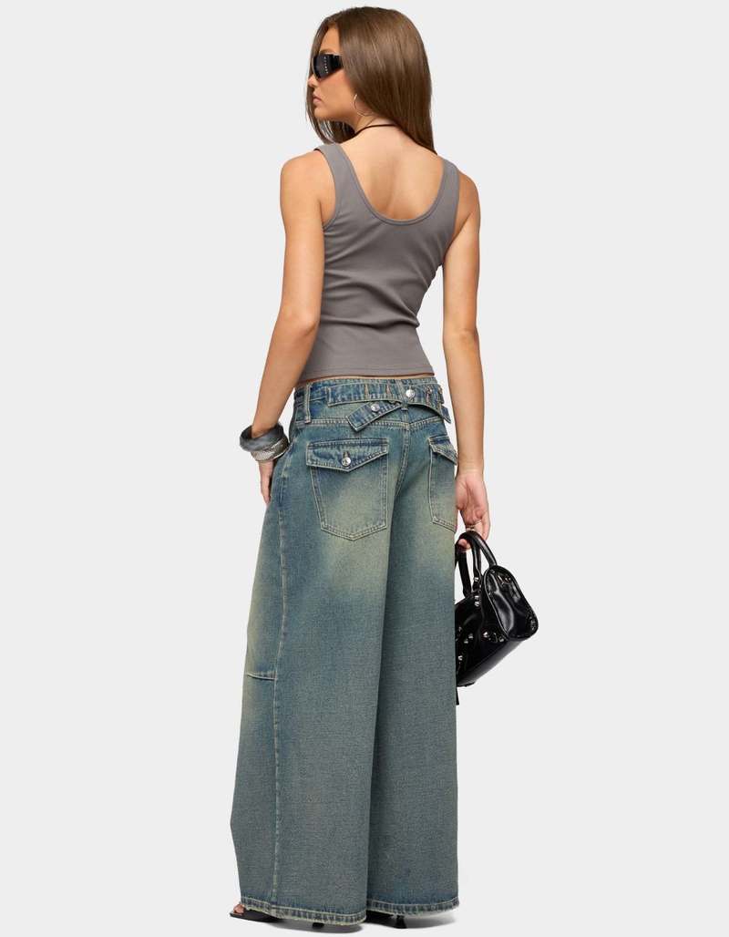 EDIKTED Adjustable Button Low Rise Baggy Jeans image number 3