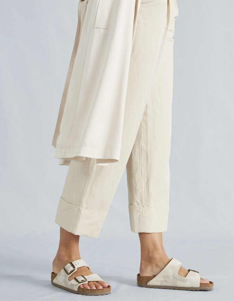 BIRKENSTOCK Arizona Womens Desert Soil Camo Sand Slide Sandals image number 4