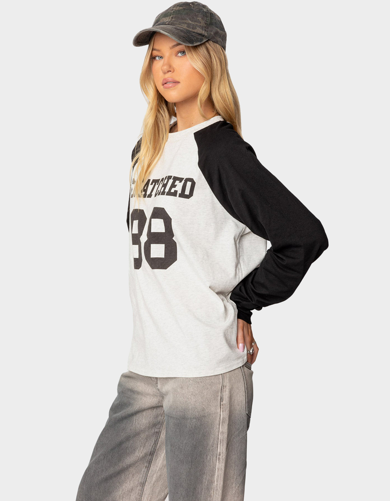 EDIKTED Snatched Oversized Long Sleeve Tee image number 3