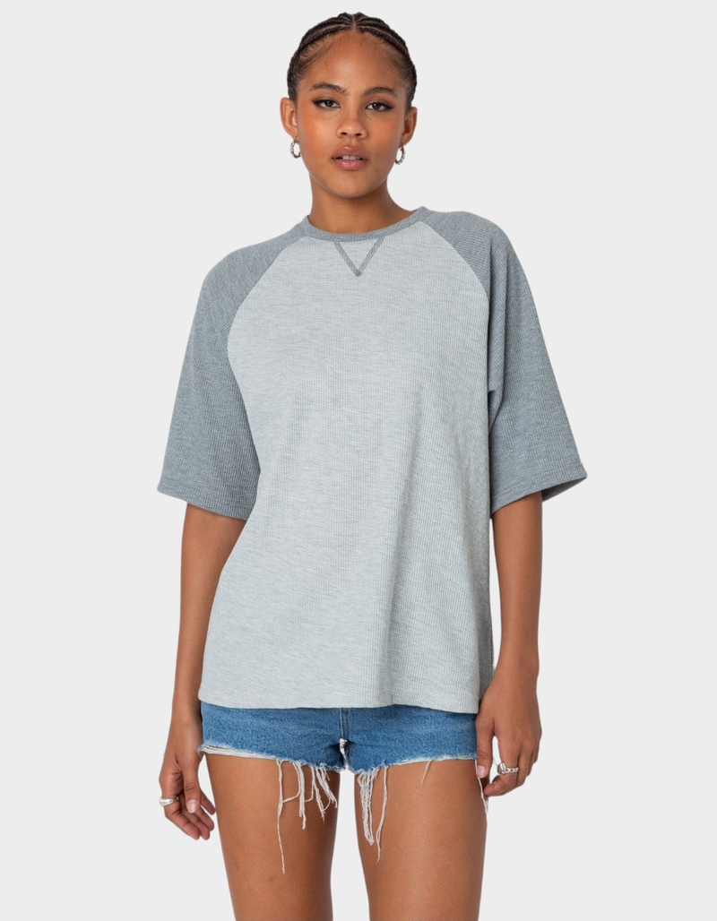 EDIKTED Oversized Raglan Waffle Tee image number 0