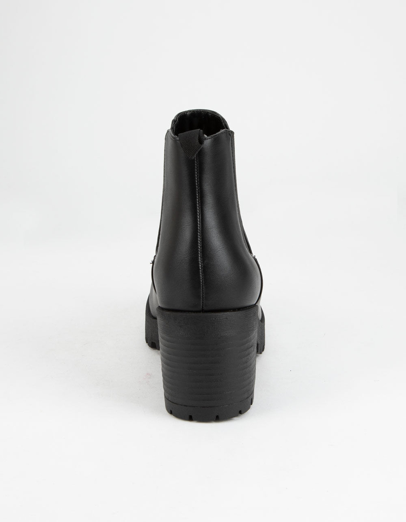 SODA Lug Sole Womens Chelsea Boots image number 3