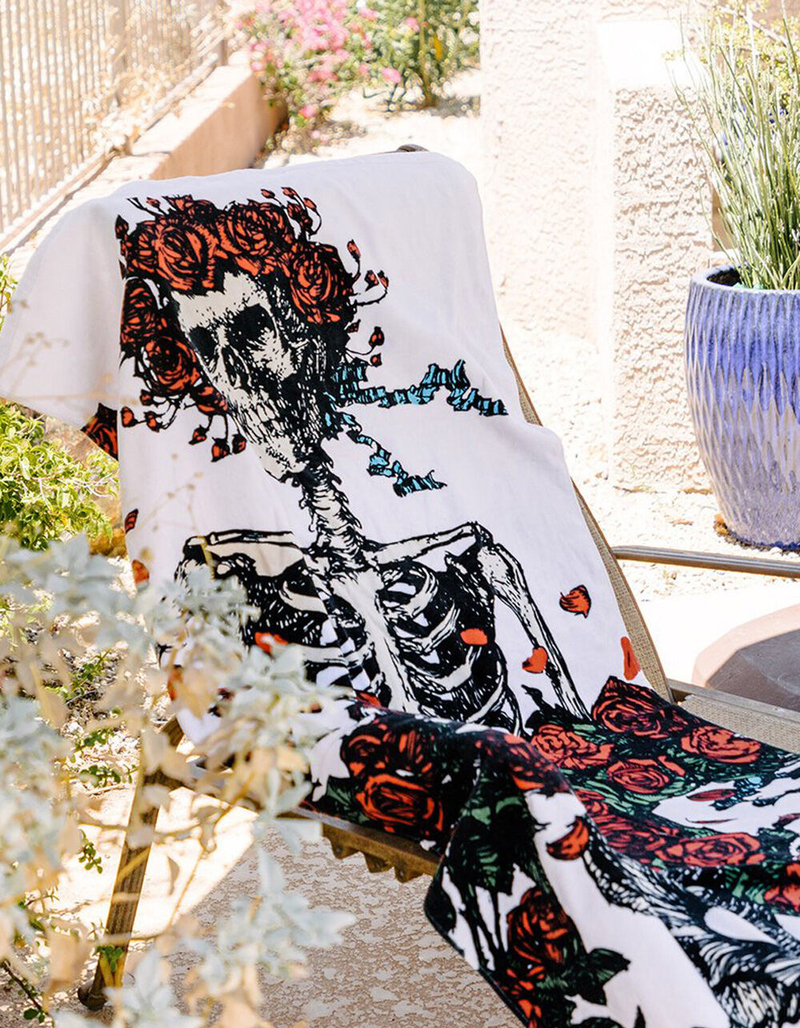 SLOWTIDE Grateful Dead Skull & Roses Towel image number 3